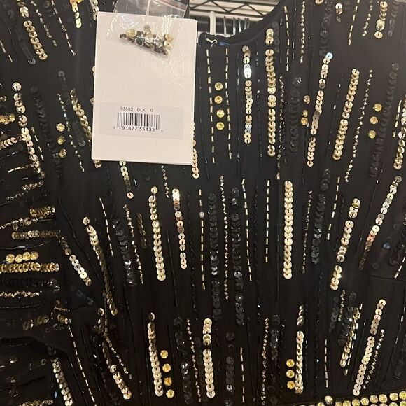NWT Mac Duggal EMBELLISHED FULL LENGTH LAYERED SLEEVE GOWN Black and Gold 8 - Picture 4 of 12